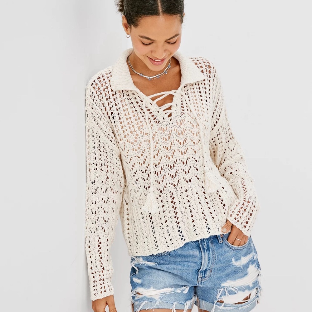 American Eagle Outfitters Cream V-Neck Sweater
